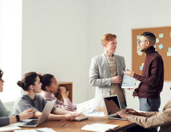 La Gwu Ad Un Incontro Con Il Candidato Laburista Keith Tanti