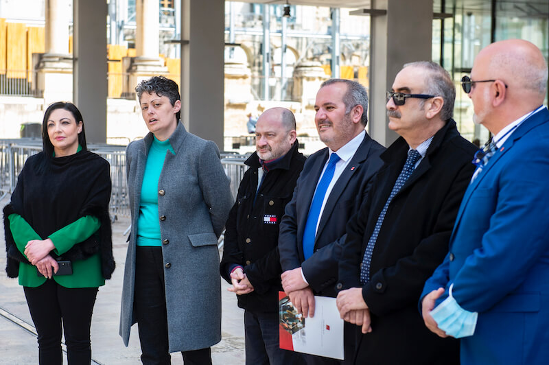 This image has an empty alt attribute; its file name is GWU-2-2.jpg