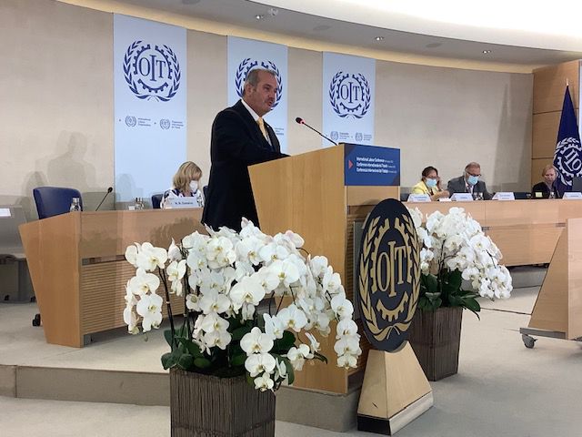 Necessità di soluzioni innovative per invertire il deterioramento dei diritti dei lavoratori