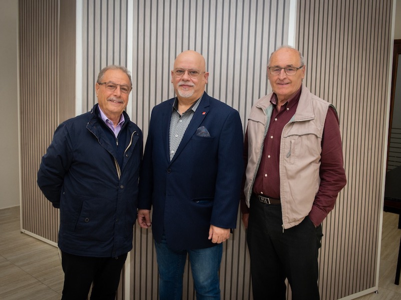 DICONO DI ESSERE GRATI PER IL GWU CHE ERA LÌ PER LORO