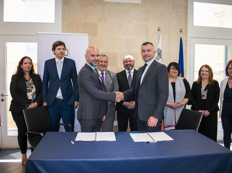 Firma di un Contratto Collettivo con la Soprintendenza ai Beni Culturali