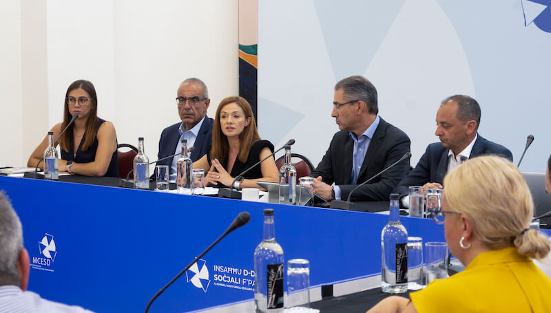 Uno schema che aiuta le PMI a investire in modo sostenibile