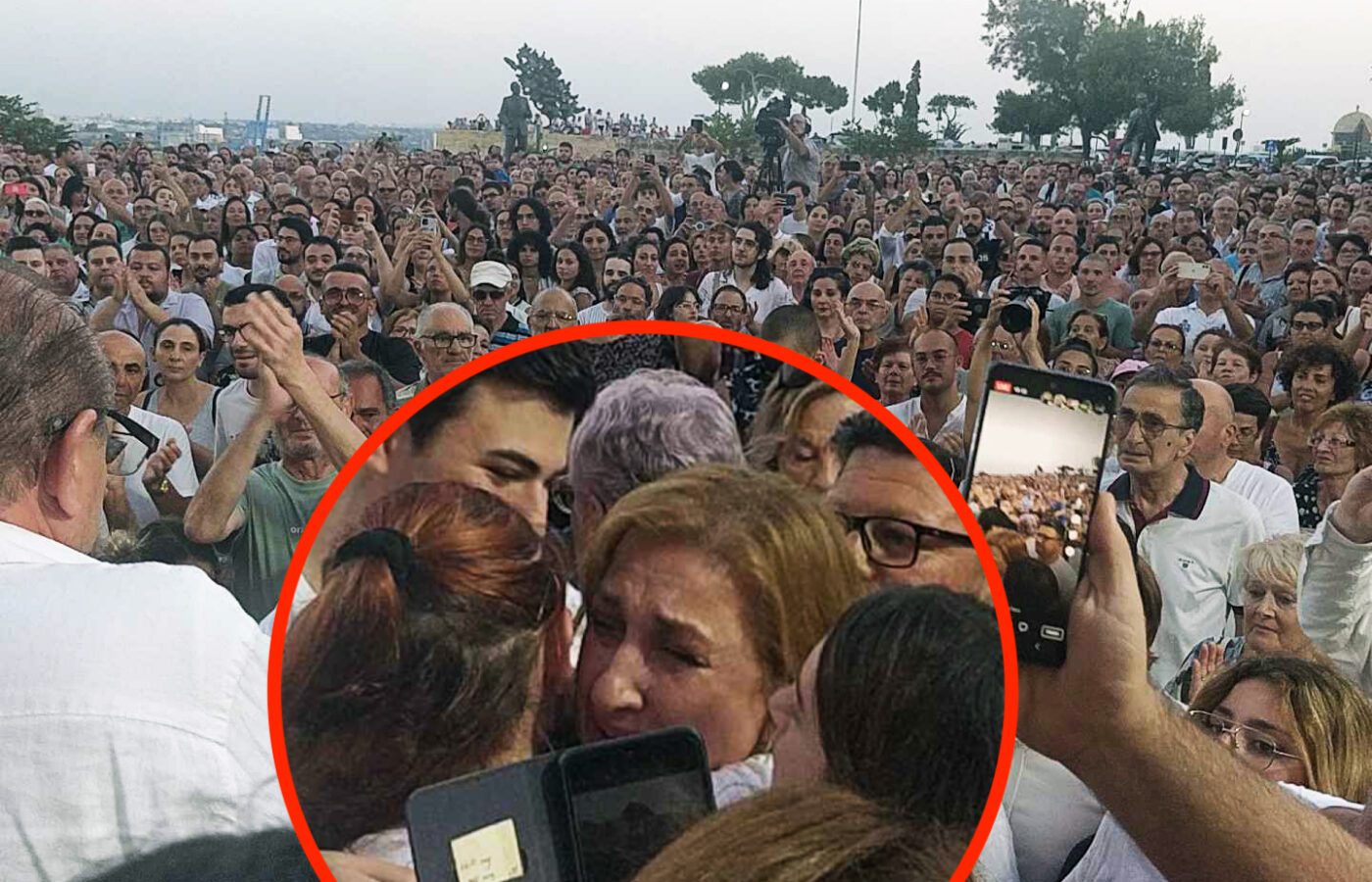 La madre di JeanPaul ha ricevuto un grande applauso davanti a Castile