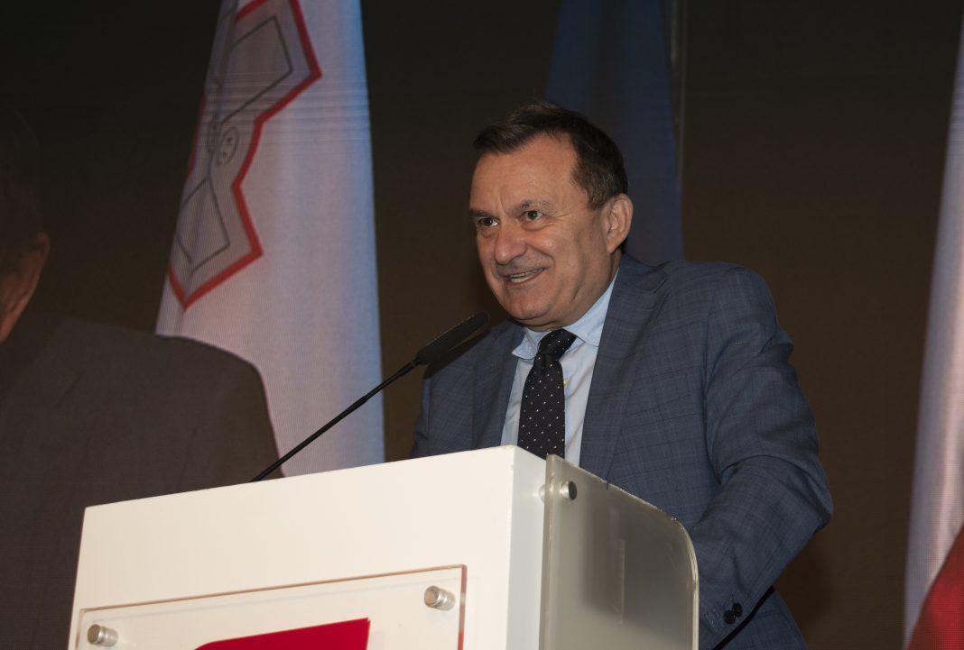 DOVREMMO CONCENTRARCI SU UN’ECONOMIA SOSTENIBILE, NON SULLA