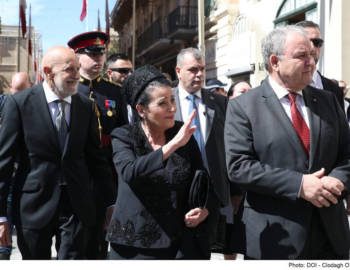 Malta Myriam Spiteri Debono ringrazia il presidente emerito george vella