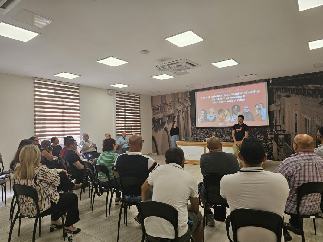 Taħriġ mill-GWU dwar is-sensittivitá lejn persuni LGBTIQ+