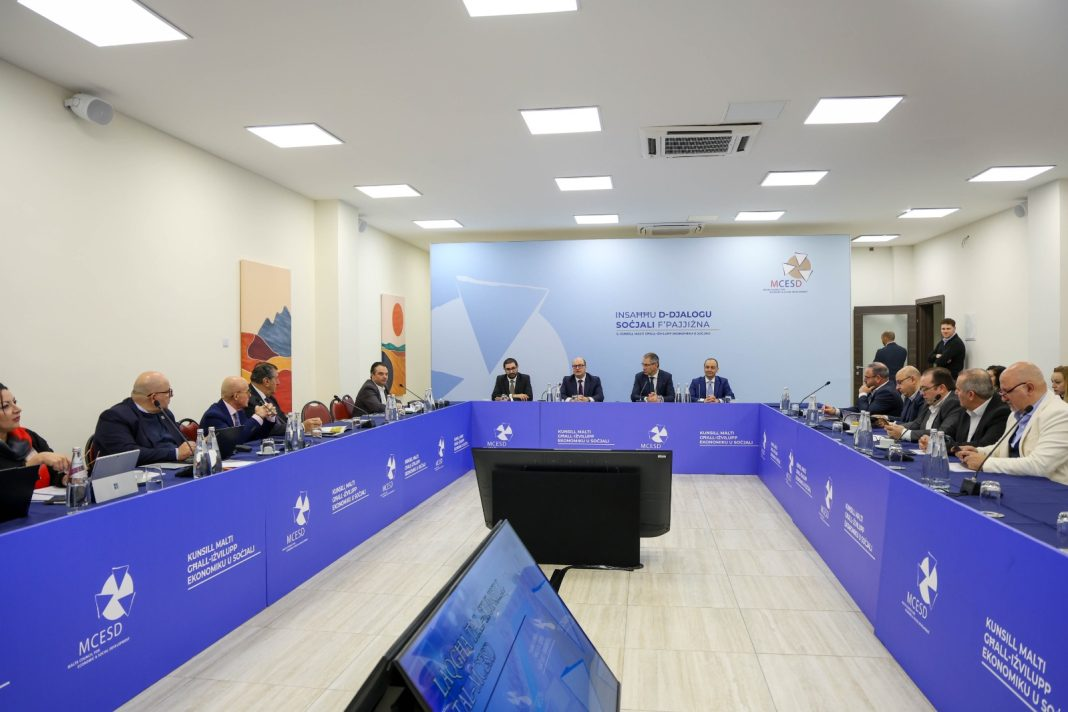 L-MCESD jiddiskuti l-Istrateġija Nazzjonali għar-Riforma fis-Sistema għar-Reġistrazzjoni tal-Artijiet: 2025-2035