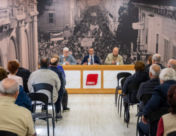 Taħdita edukattiva – il-benefiċċji soċjali għall-anzjani